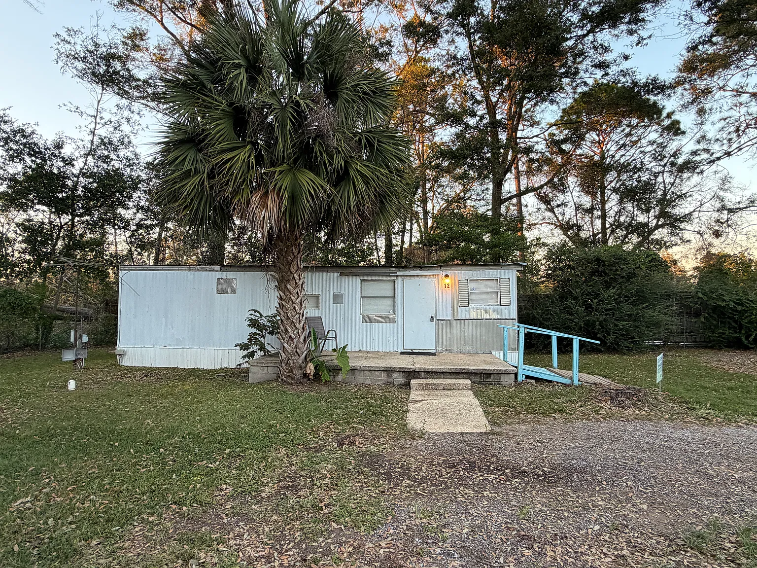 2 bed, 500 sqft, $775 — Photo 1