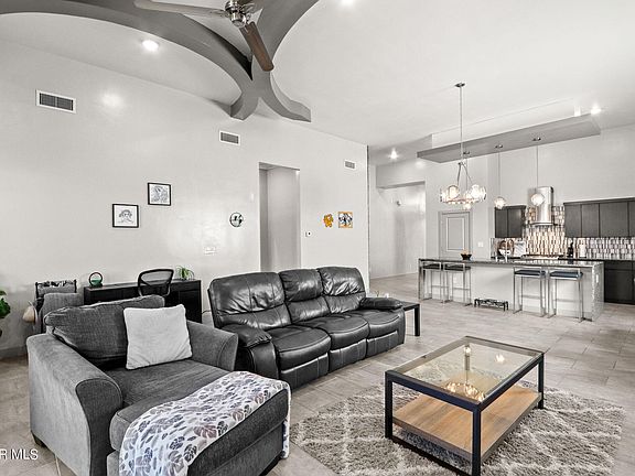 5th image of 12365 Desert Dove Ave
