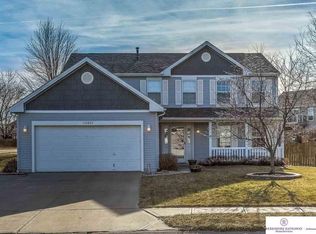 14801 Boyd St, Omaha, NE 68116