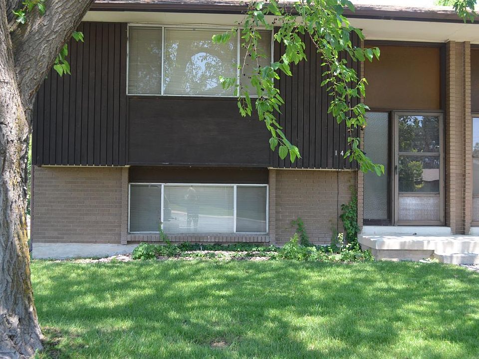 1st image of 1471 E Brooklane Cir