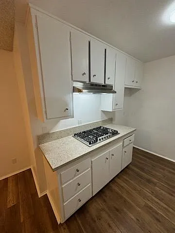 939 E Lexington Dr #9 — Photo 6