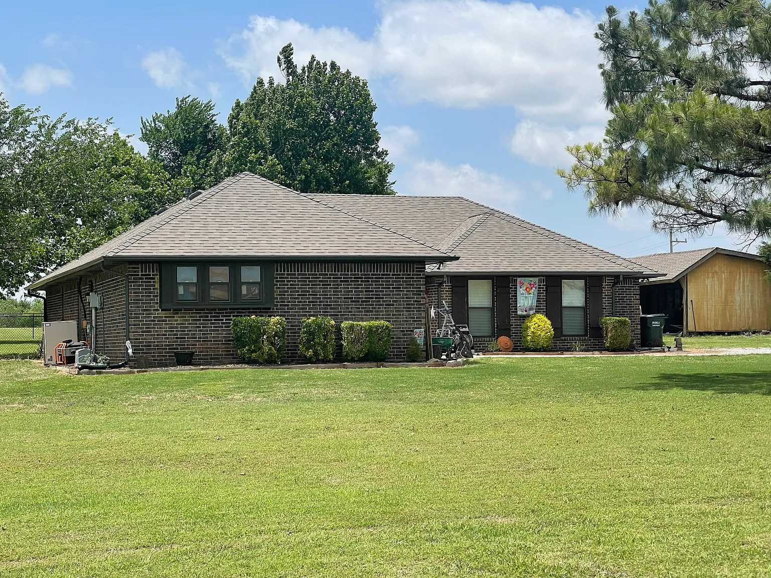3 bed, 1964 sqft, $2,800 — Photo 3