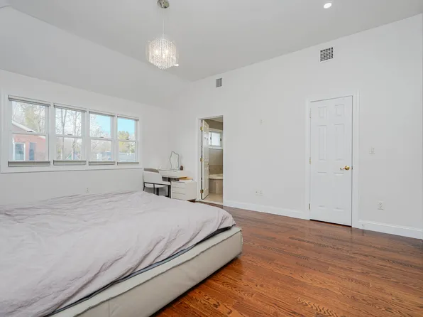 151a Waterbury Avenue image 14 of 33