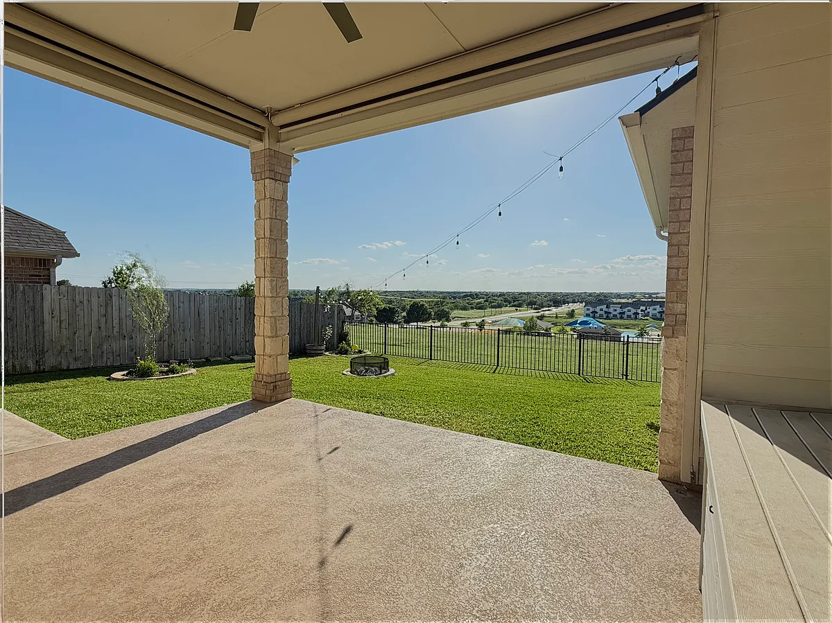 Building Photo - 812 Copper Ridge Loop