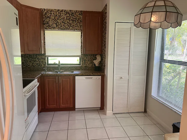 6442 SW 152nd Circle Pl — Photo 5