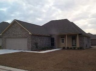 519 E Oak Haven St, Gonzales, LA 70737