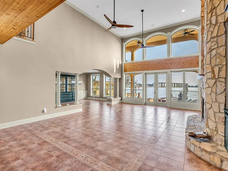 7159 Kingston Cove Ln — Photo 8