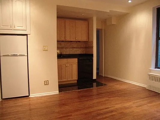 Rented by AJ Clarke | media 30