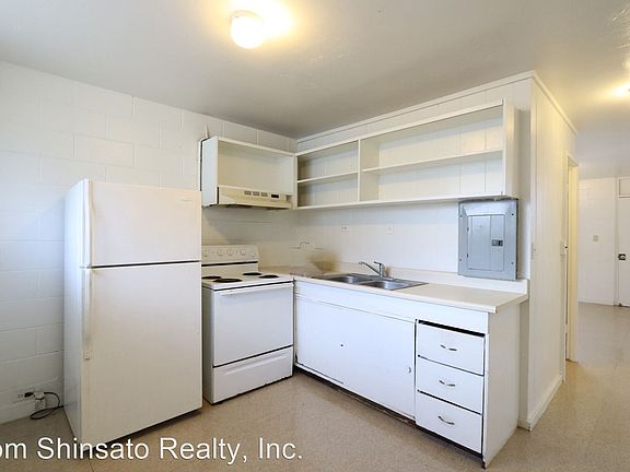 2nd image of 94-106 Pupupuhi St APT E