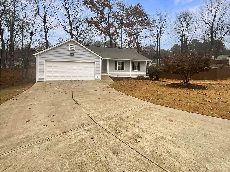 1st image of 536 Bluff Ct