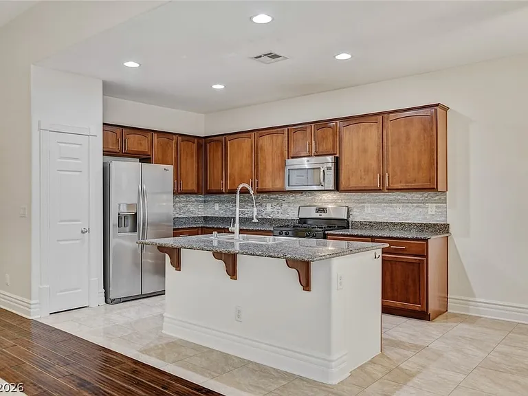 8117 Slate Falls St — Photo 20