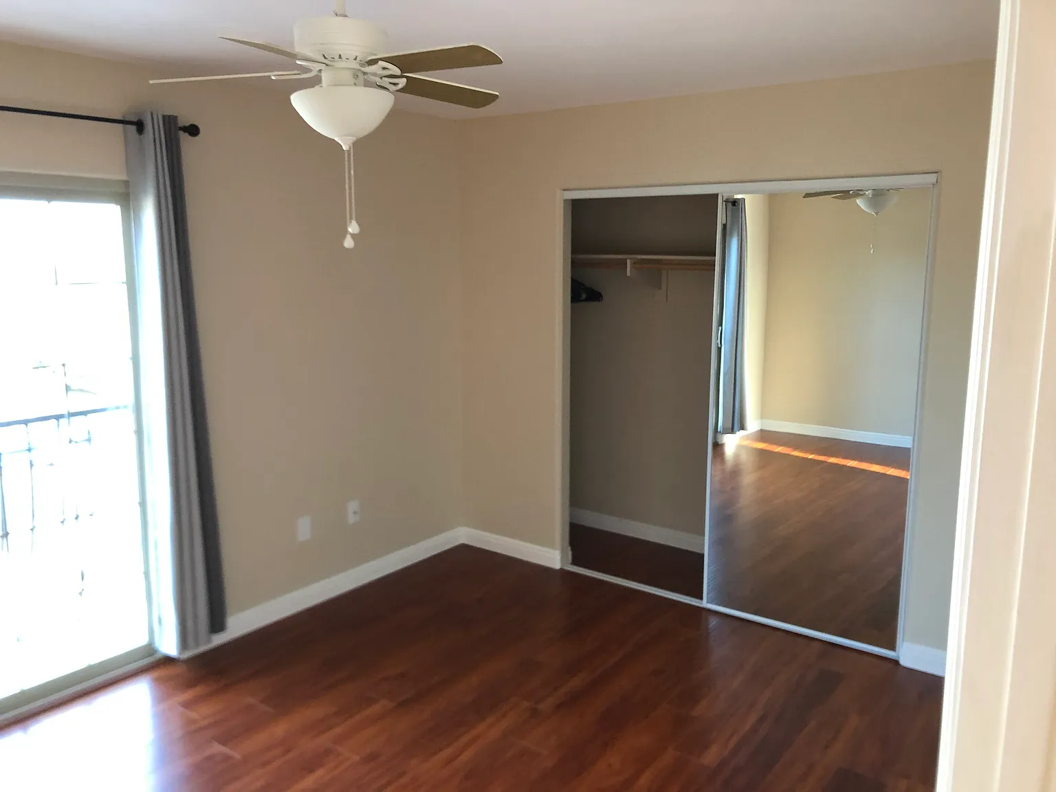 1 bed, 500 sqft, $1,850 — Photo 3
