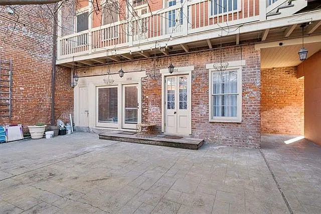 1 bed, 1.5 bath, 645 sqft, $1,850 — Photo 2