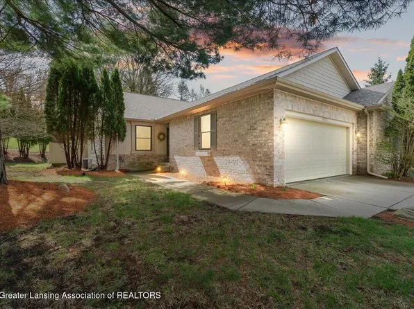 6212 E Timber View Dr, East Lansing, MI 48823