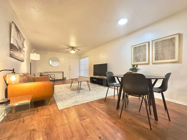 Marian Condos — Photo 31
