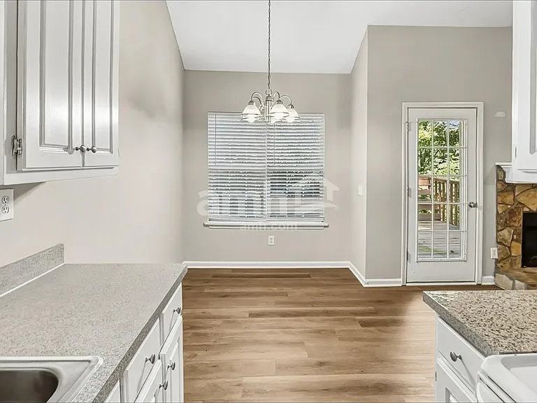 9 Herald Dr — Photo 5