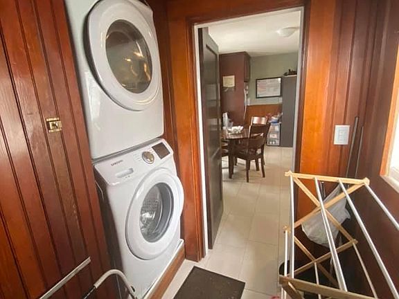 3rd image of 61 Johnson Ave #2