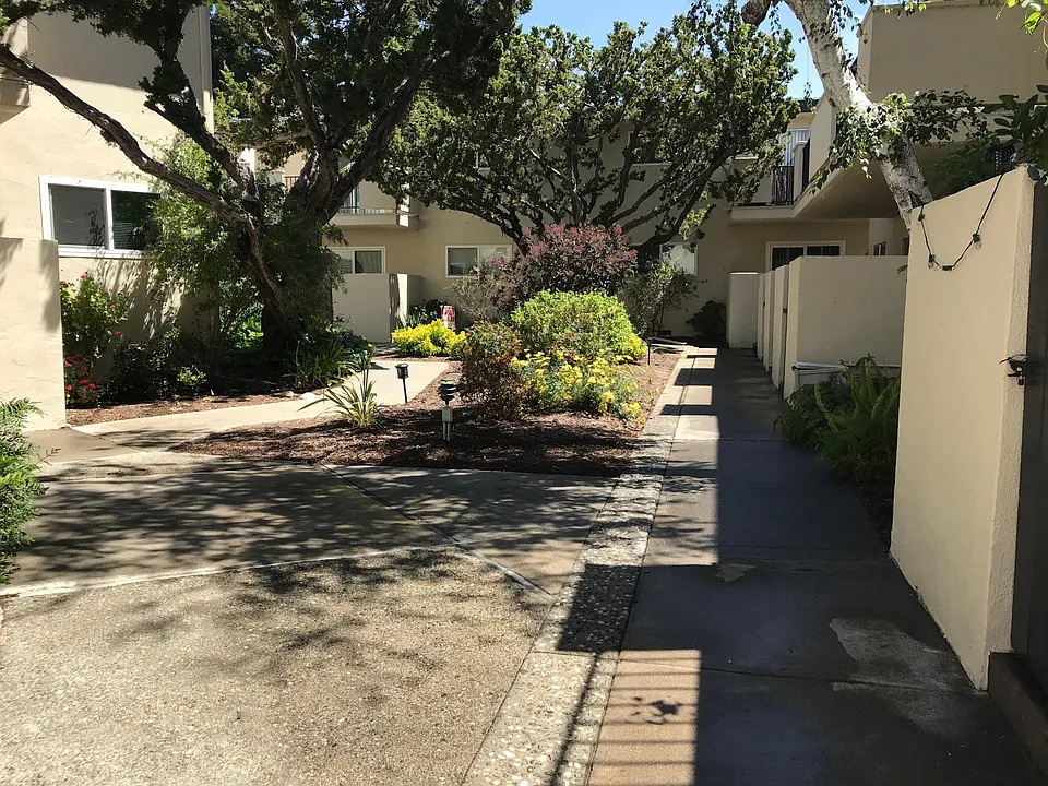 Garden Courtyard