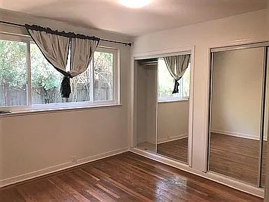 3rd image of 3748 Laguna Ave
