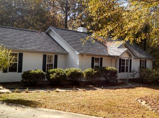 120 Lullwater Dr, Sharpsburg, GA 30277