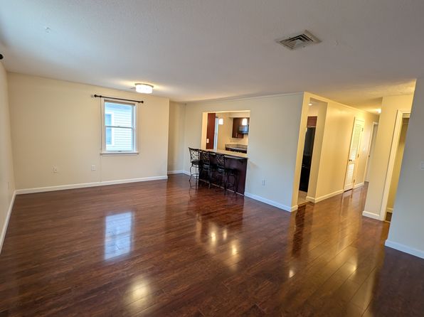 20 Webb Pl APT 3C
