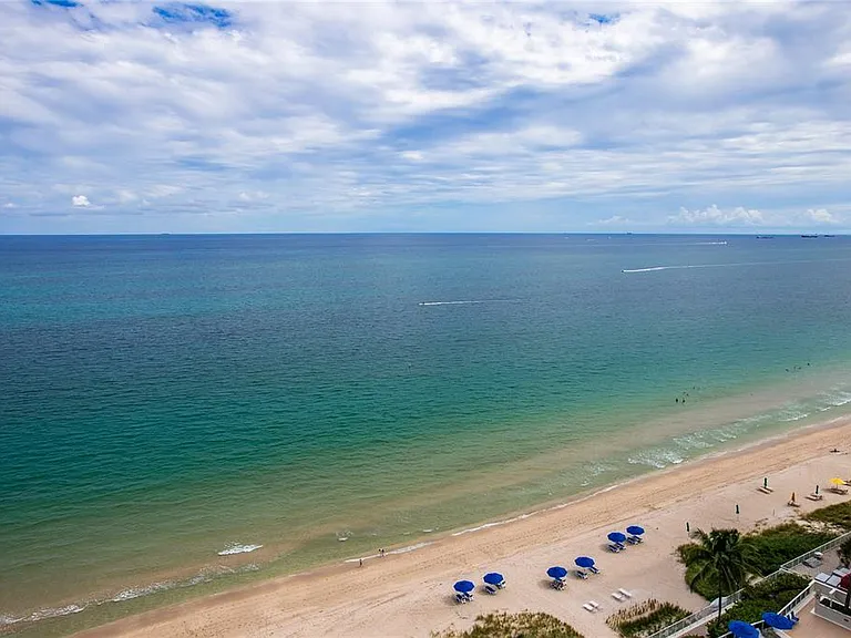 4250 Galt Ocean Dr #Penthouse R — Photo 35