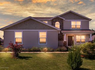 16464 Tres Beau Ln, East Lansing, MI 48823