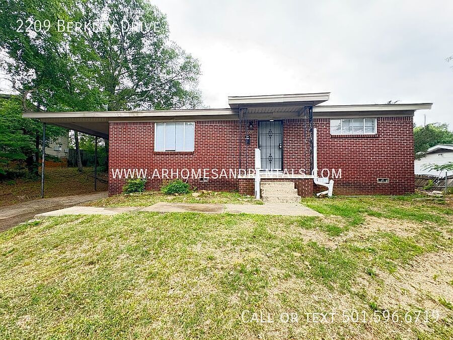 1st image of 2209 N Berkley Dr