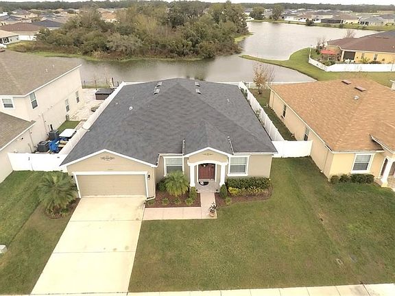 2nd image of 35027 Long Island Ct