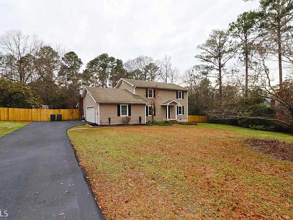 3rd image of 105 Black Oak Trl