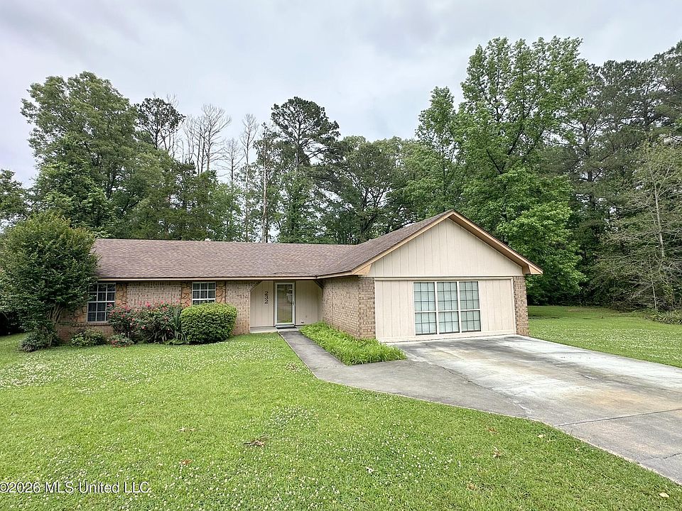 1st image of 232 Forest Valley Dr