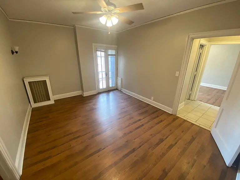 Oak Grove Apartment Hotel — Photo 20