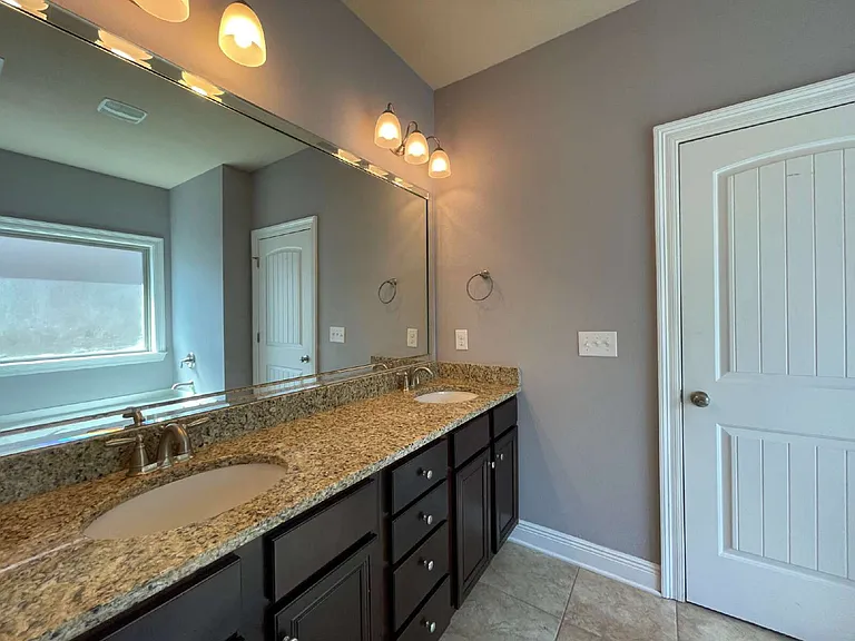 5010 Maggie Ln — Photo 11