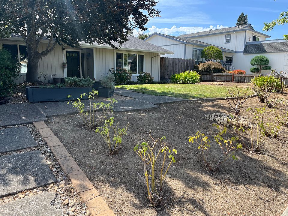 1st image of 3321 Scenic Dr