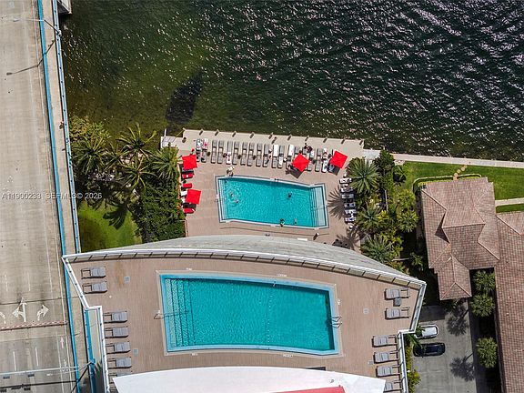 3rd image of 2602 E Hallandale Beach Blvd #R1610