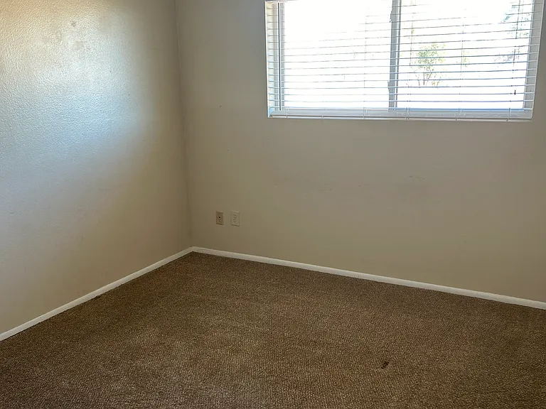 329 N 87th Pl — Photo 10