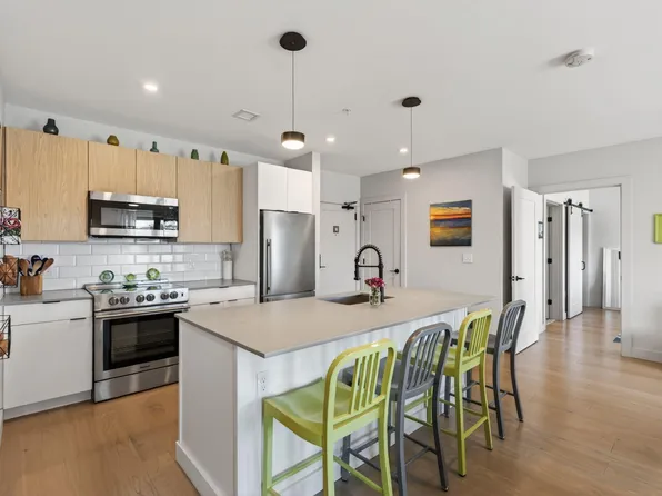75 Chestnut Street #310, Portland, ME 04101