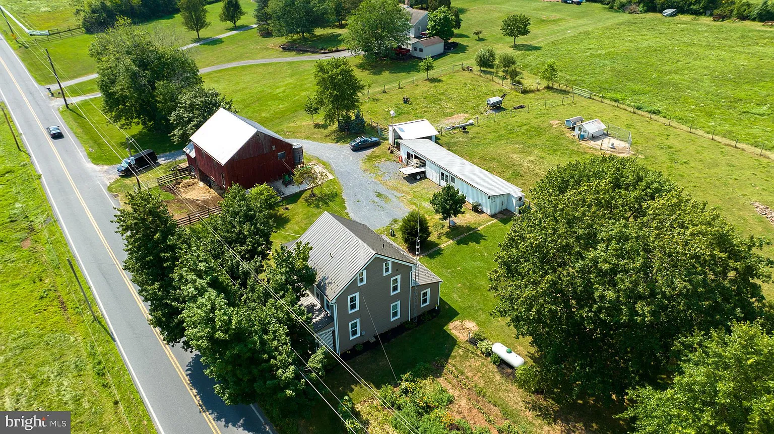 985 Smokestown Rd photo 1