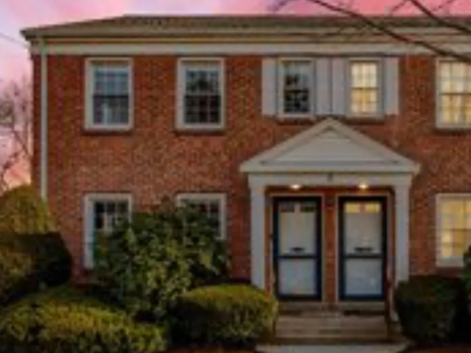 3 Pleasant St #3