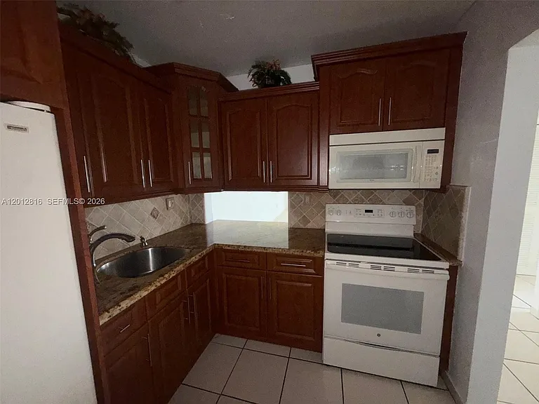 120 Royal Palm Rd #301 — Photo 7