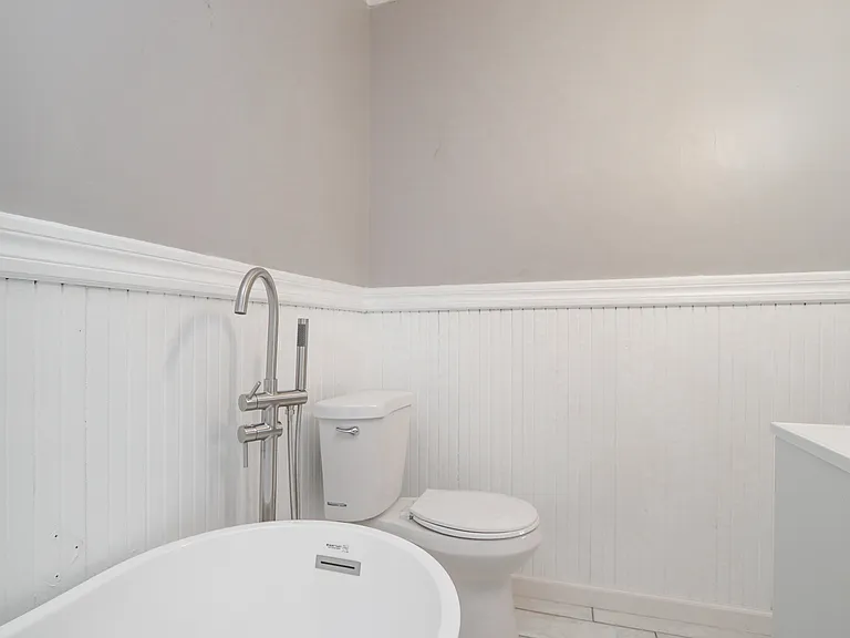 406 Front St #1 — Photo 15