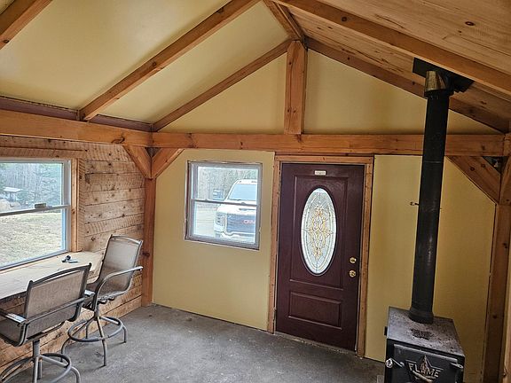5th image of 826 Bousquet Road