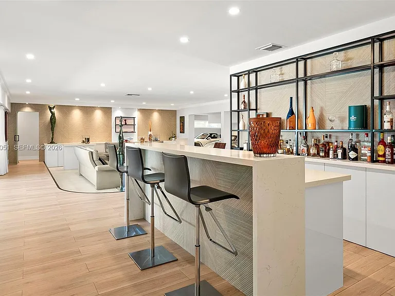 424 Alamanda Dr — Photo 11