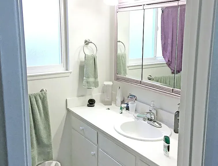 4213 E Croydon Ave — Photo 6