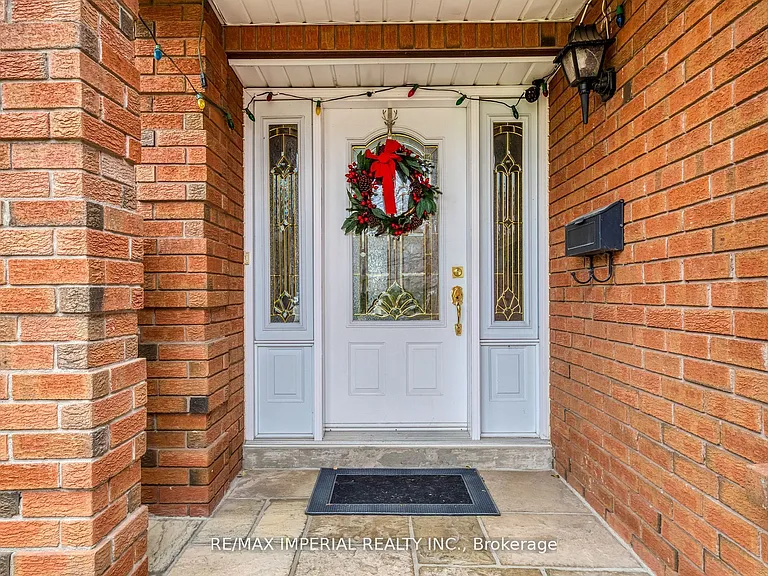 2800 Huntingdon Trl S — Photo 2