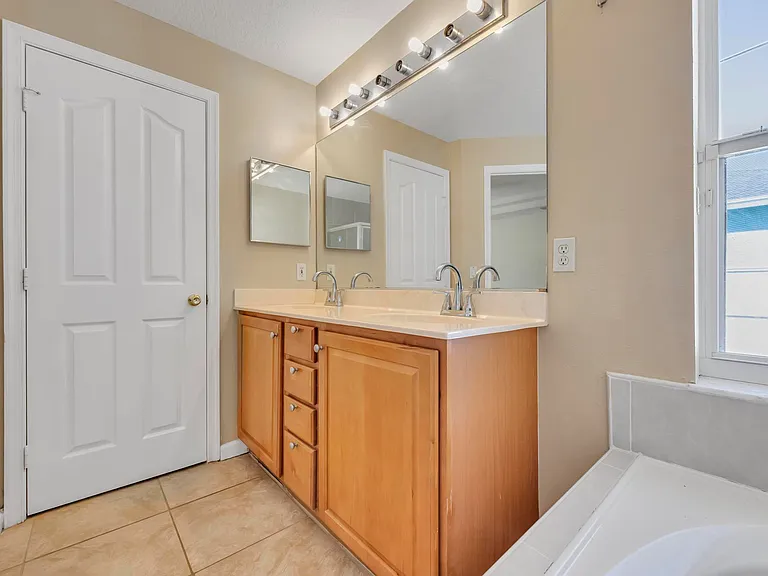5075 NW Egret Ave — Photo 43