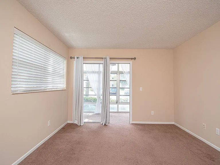 28 Vista Gardens Trl #102 — Photo 27