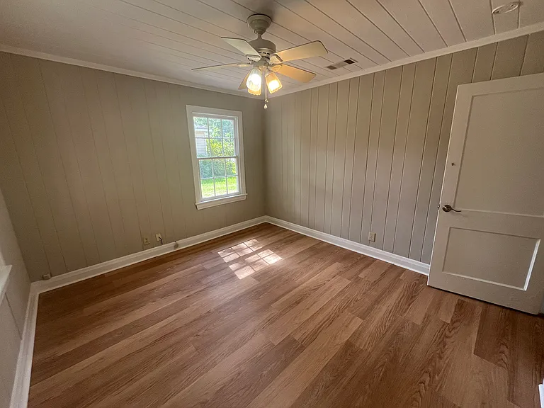 333 E Main St — Photo 43