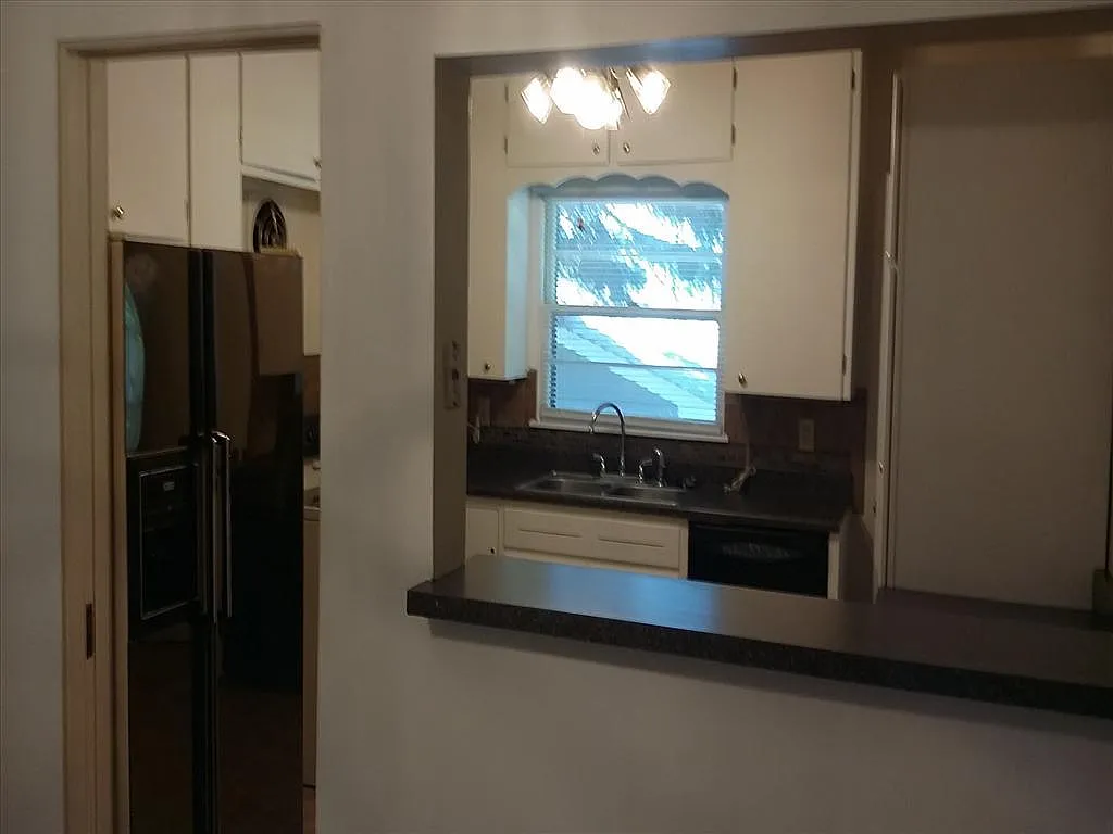 3 bed, 1248 sqft, $1,250 — Photo 3