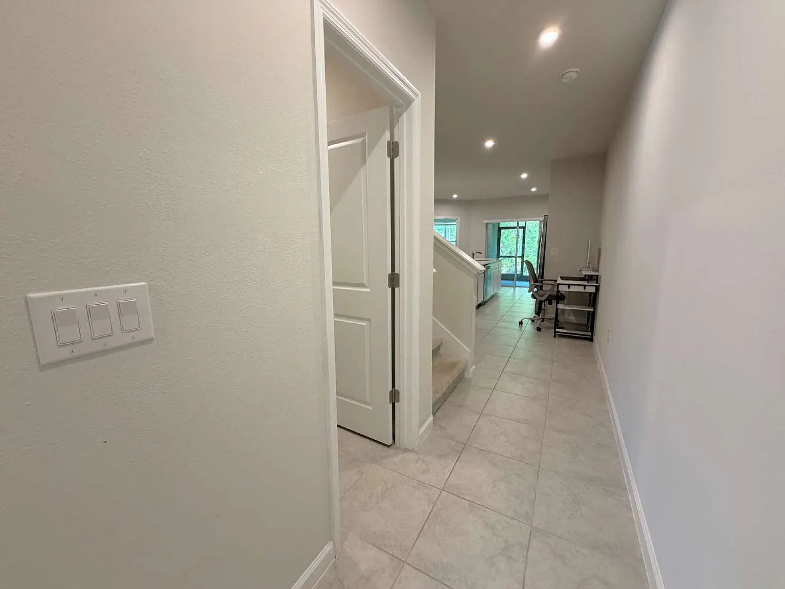 3 bed, 2.5 bath, 1632 sqft, $2,000 — Photo 3